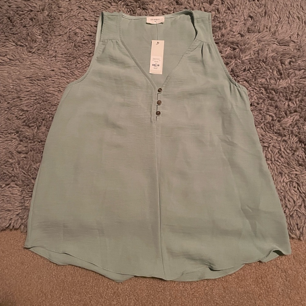 Light weight tank top